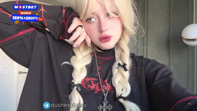 May i cum in my tights and then fill your mouth with real SQUIRT? Hot teen Goth girl videocall you
